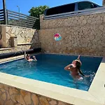 Ferienwhg 2 - Pool Beheizt - Fitness - Relax * Bilice