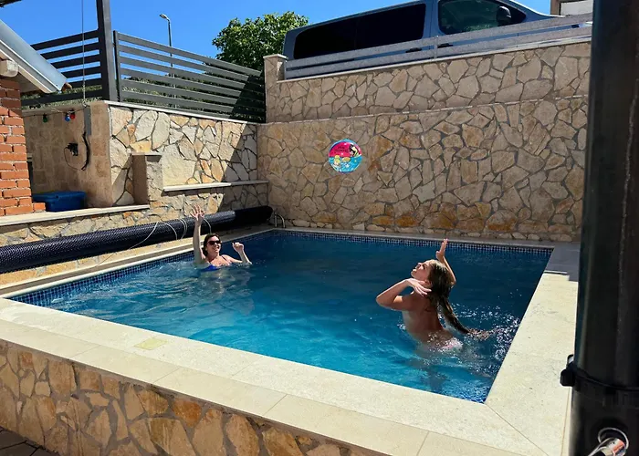 Ferienwhg 2 - Pool Beheizt - Fitness - Relax * ביליצה